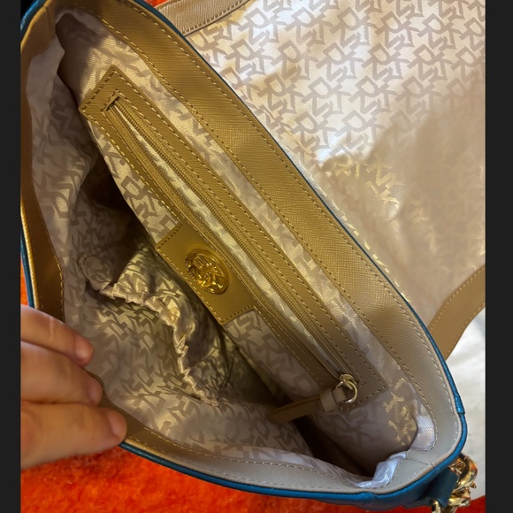 DKNY turquoise blue real leather structured shoulder crossbody bag EUC (as new) - Picture 8 of 15